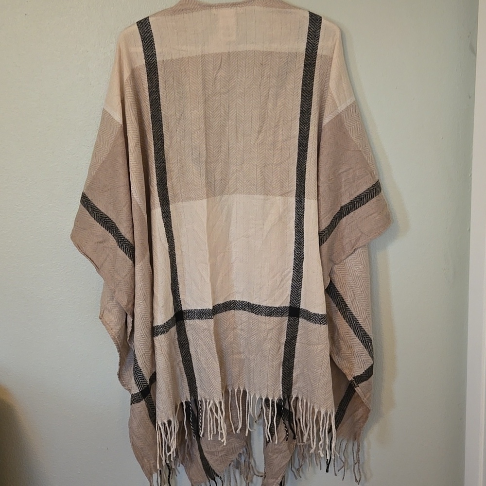 Three Dots | Tan Plaid Cashmere/Wool Blend Shawl Throw NWT - Picture 4 of 7